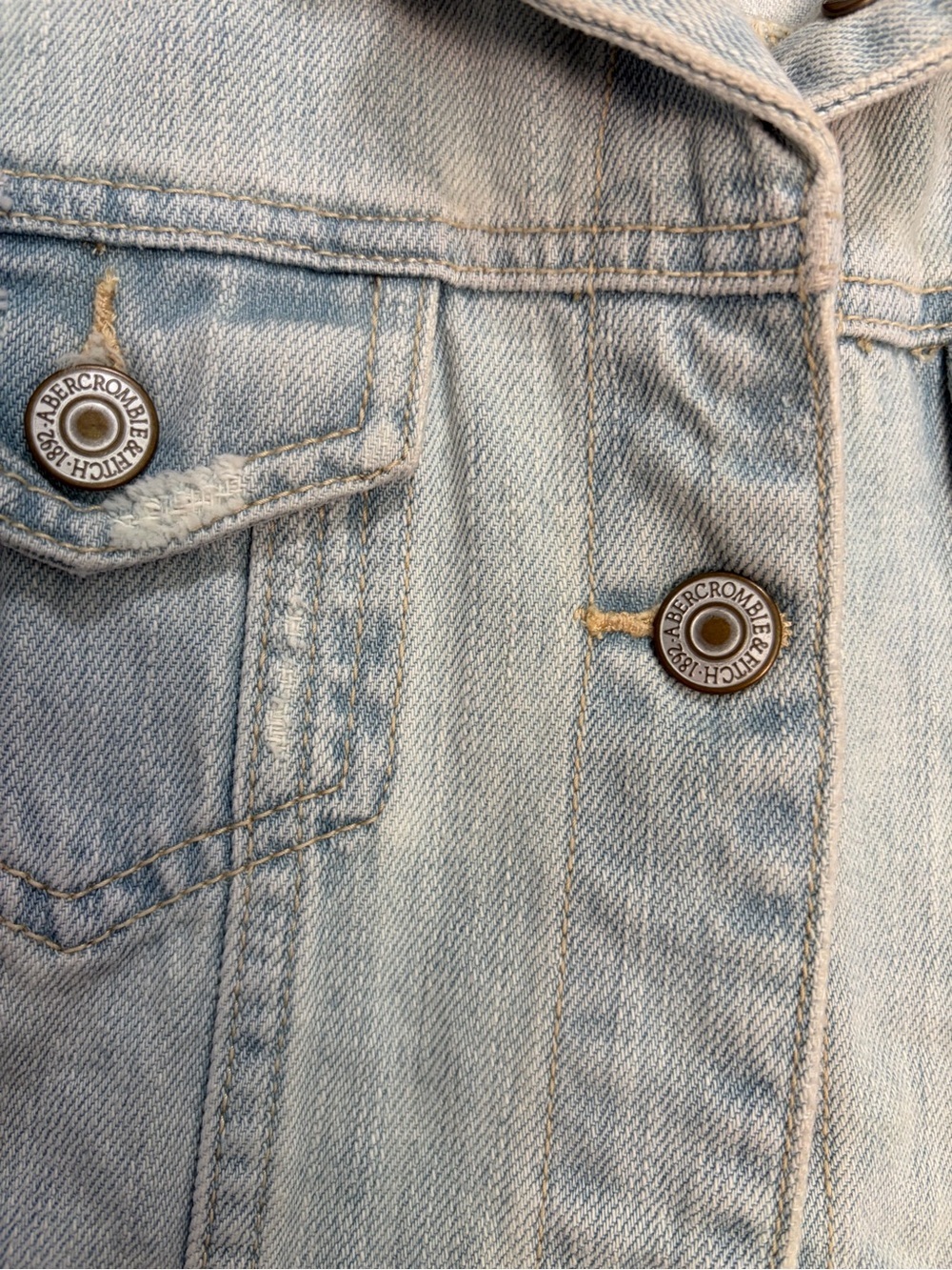 Abercrombie & Fitch Light Blue Distressed Denim Vest M - Picture 7 of 16